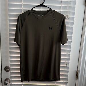 Under Armour Men's Dark Green Short Sleeve Tee